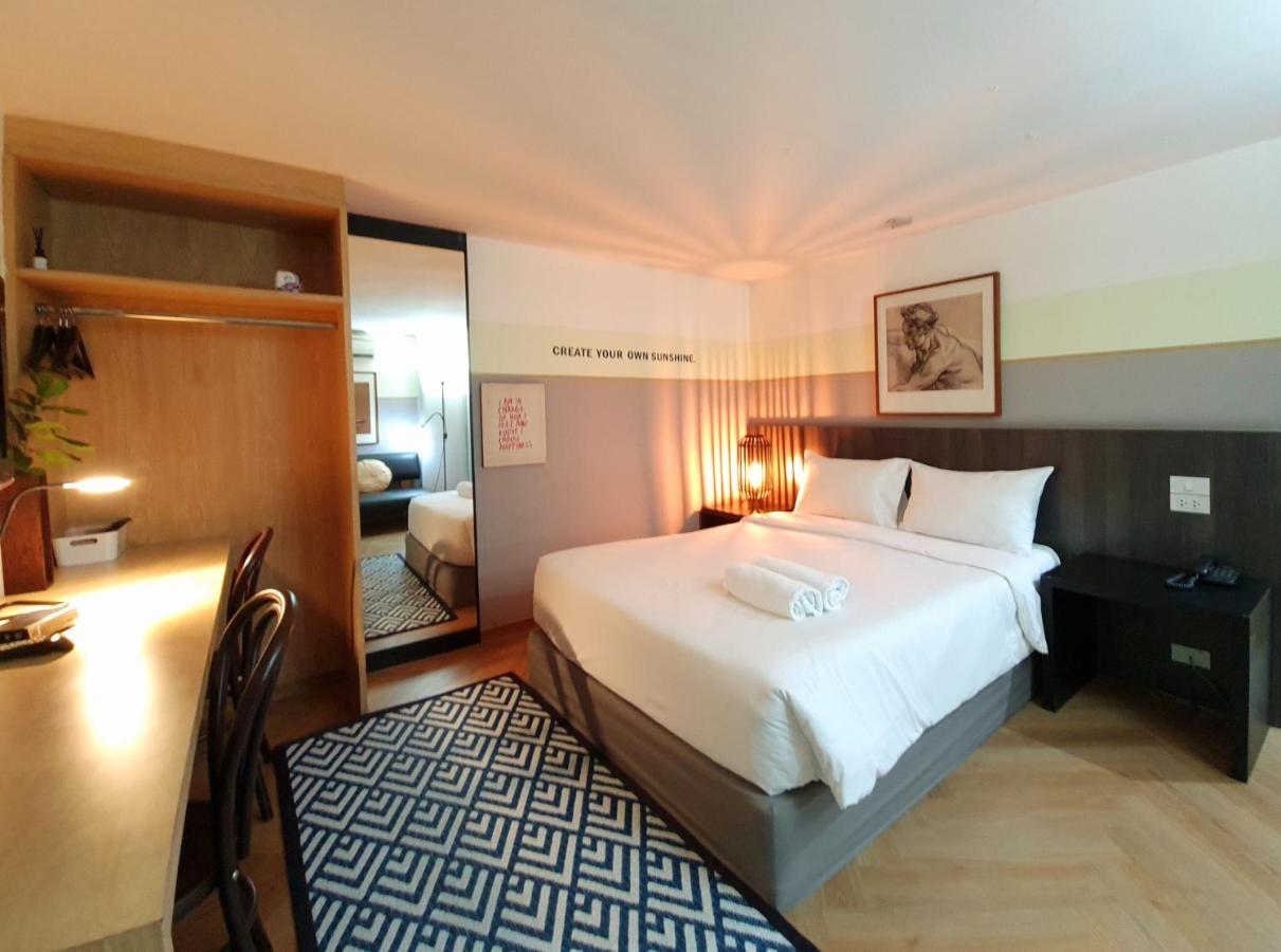 ซัมแวร์ ทู เอสเคป - โฮมเทล Hotel กรุงเทพมหานคร ภายนอก รูปภาพ