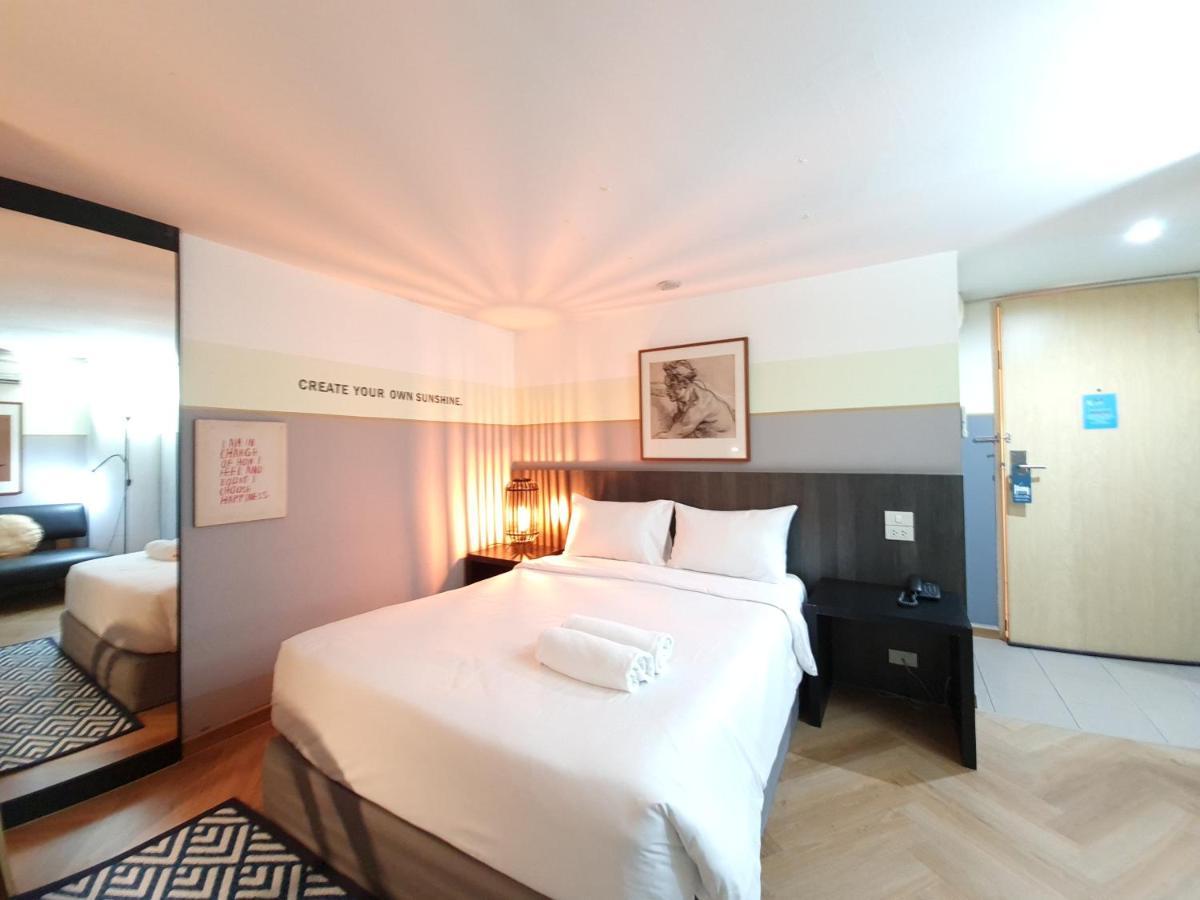 ซัมแวร์ ทู เอสเคป - โฮมเทล Hotel กรุงเทพมหานคร ภายนอก รูปภาพ