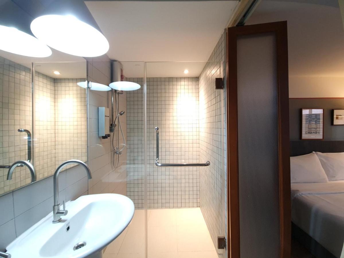 ซัมแวร์ ทู เอสเคป - โฮมเทล Hotel กรุงเทพมหานคร ภายนอก รูปภาพ